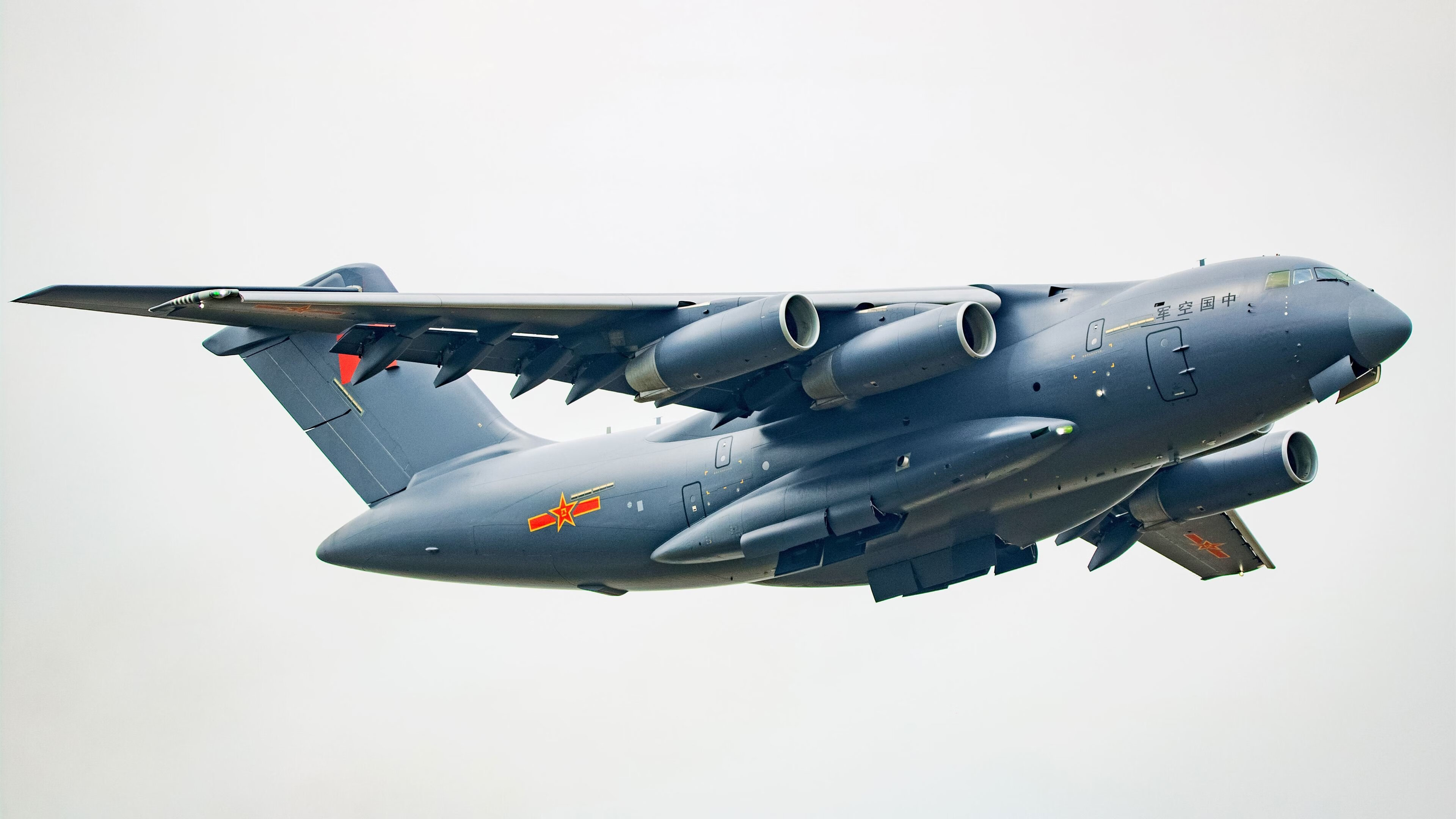 双城记，多特蒙德血性逆袭，劳塔罗西决封神