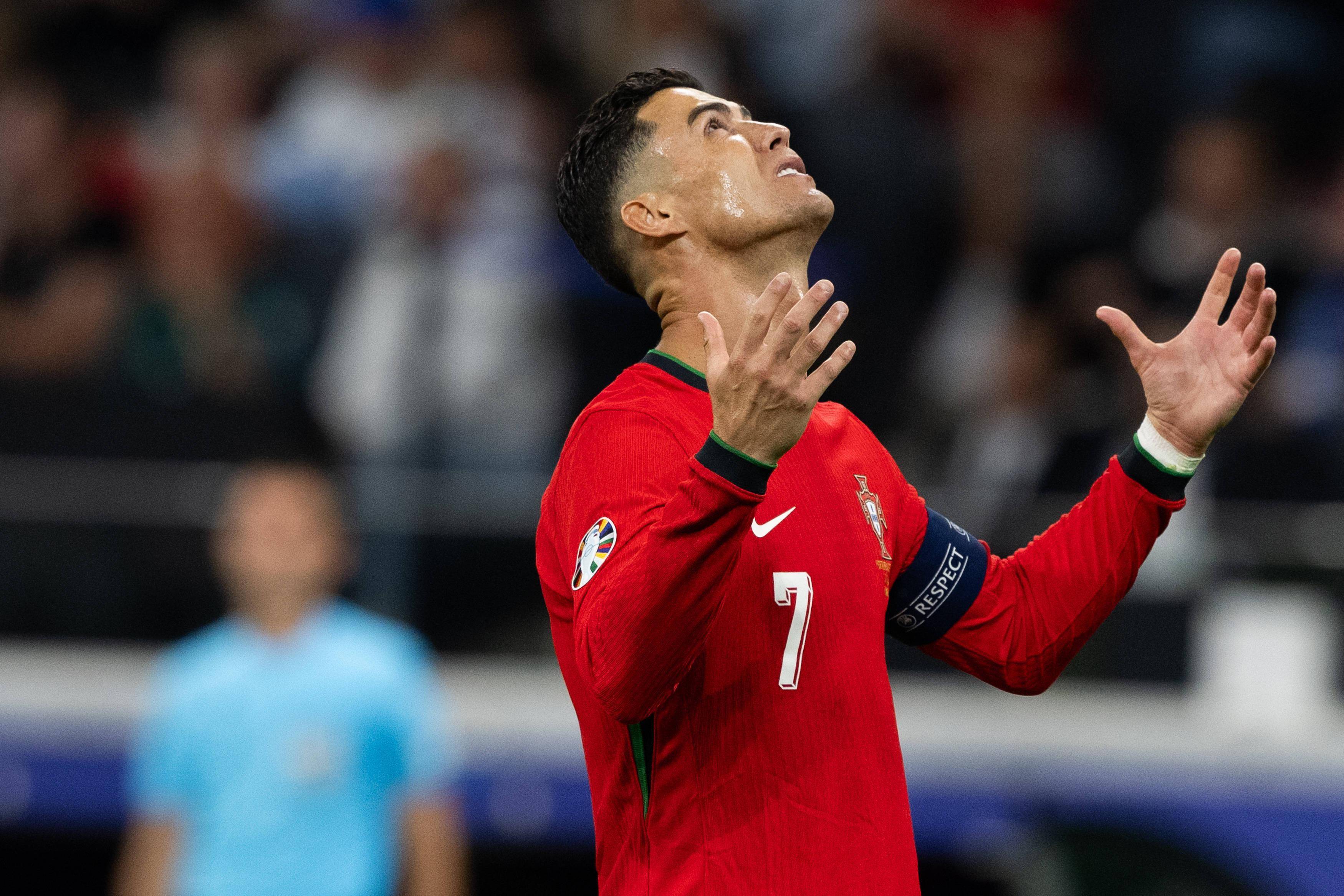 开云体育登录-克里斯蒂亚诺罕见失误，葡萄牙队仍然获得胜利