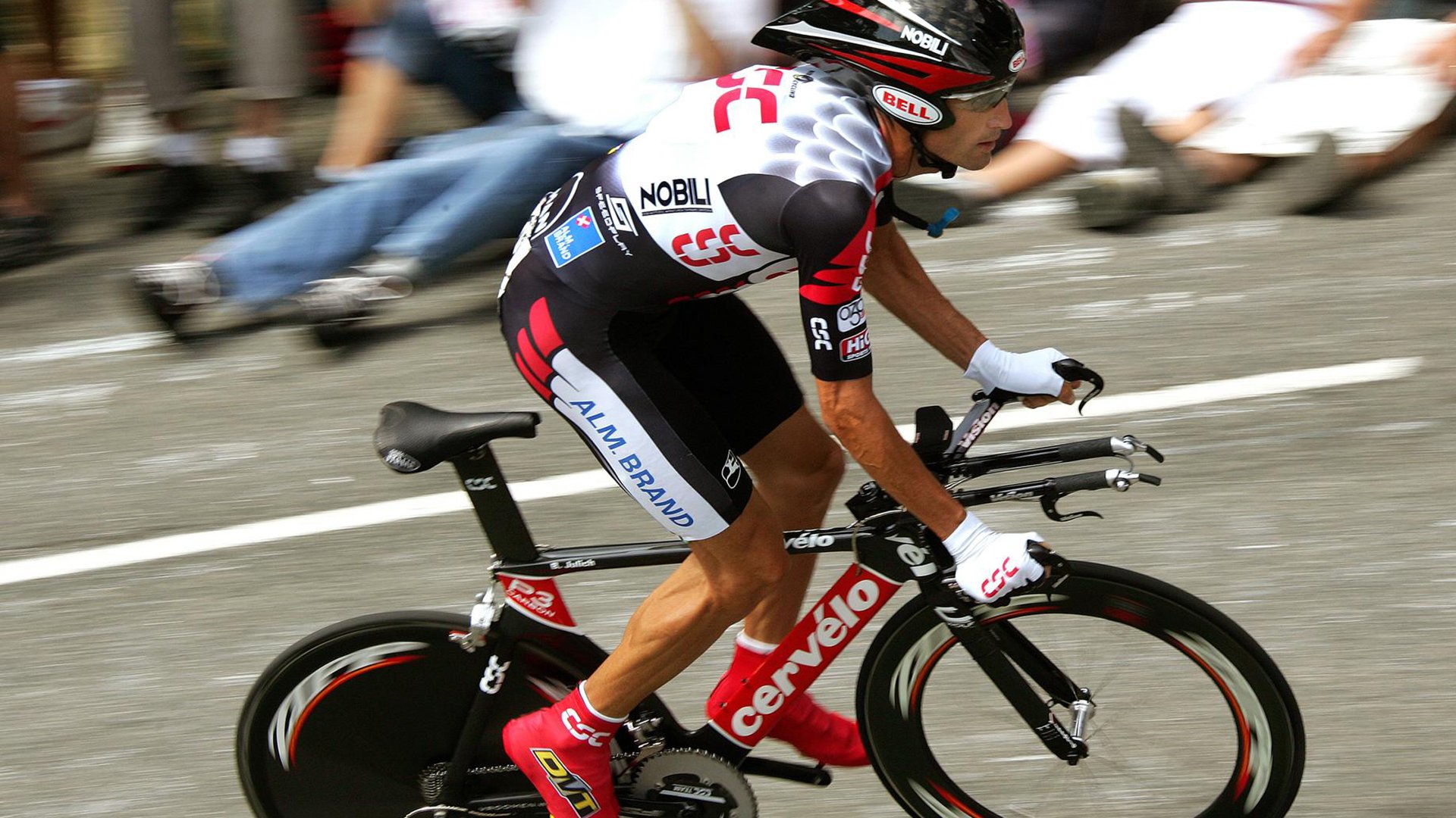 德甲争冠战之夜，哈兰德彻底打爆防线，宣告新时代降临