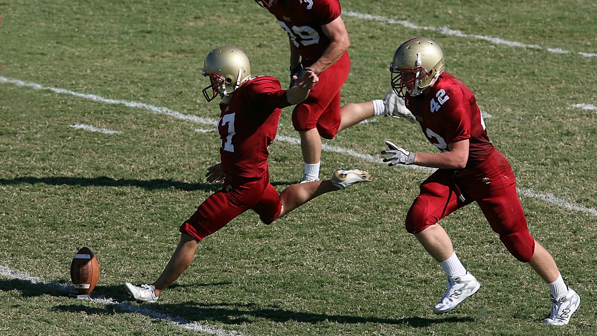 开云体育官网-红魔南征记，当弗拉霍维奇在巴拉圭的雨夜中独自咆哮