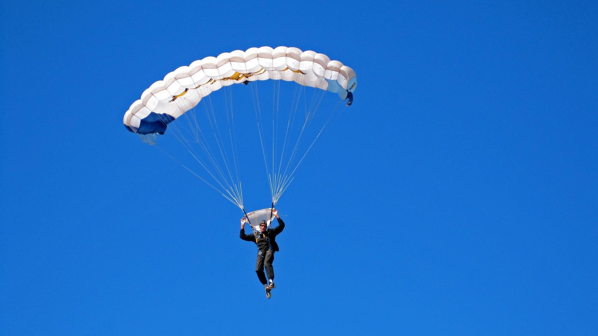 冰与火的对决，当雷恩的冷静全面压制德国的激情