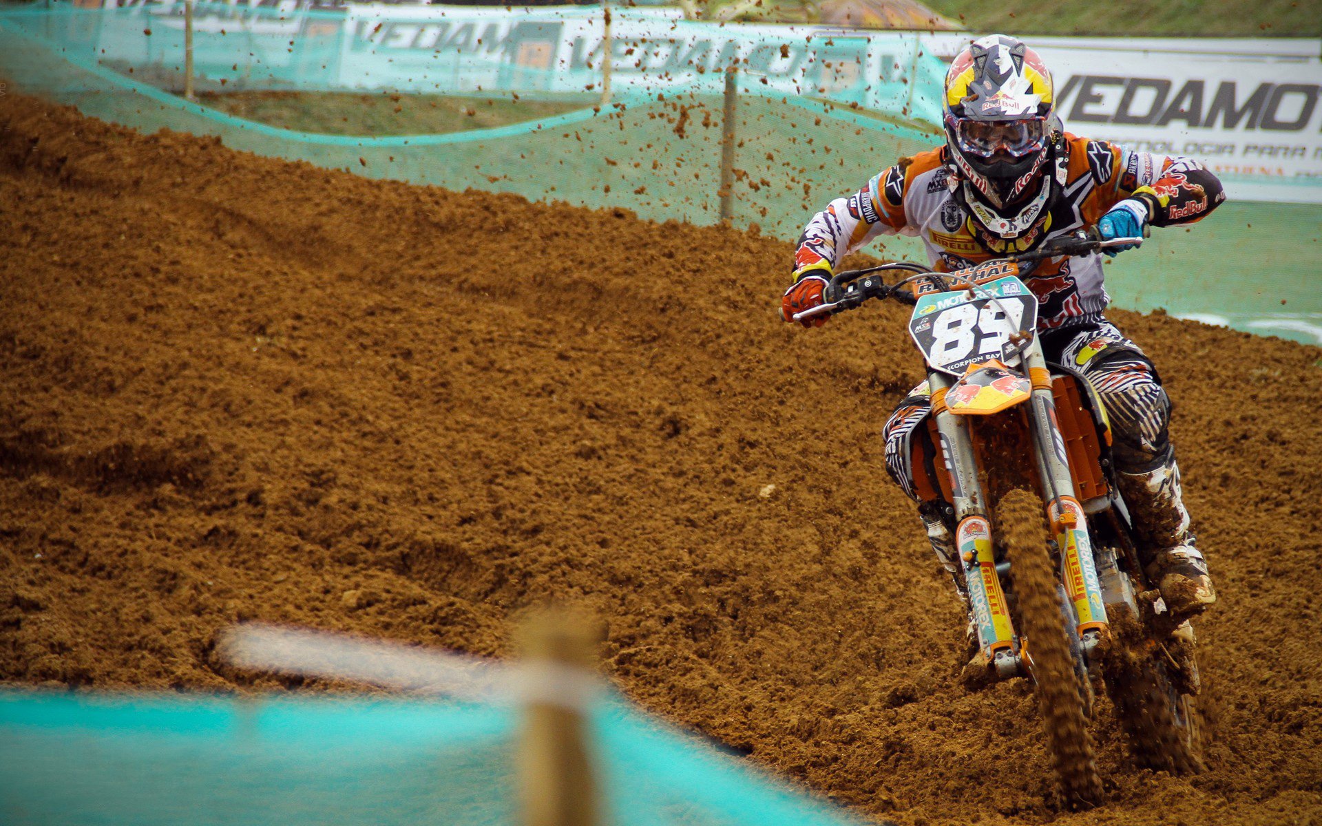 意甲焦点战与勇士终结爵士，体育世界的双重奏